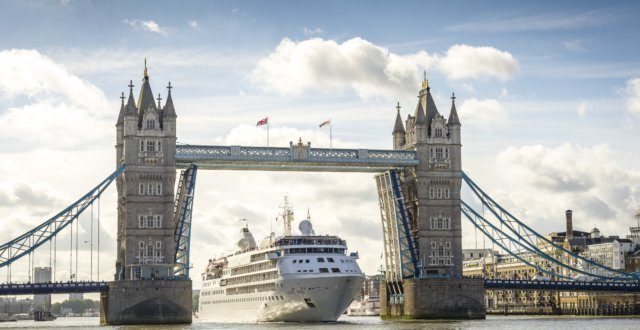 Silver Wind, London, 2017, Tower Bridge, River Thames, South Bank